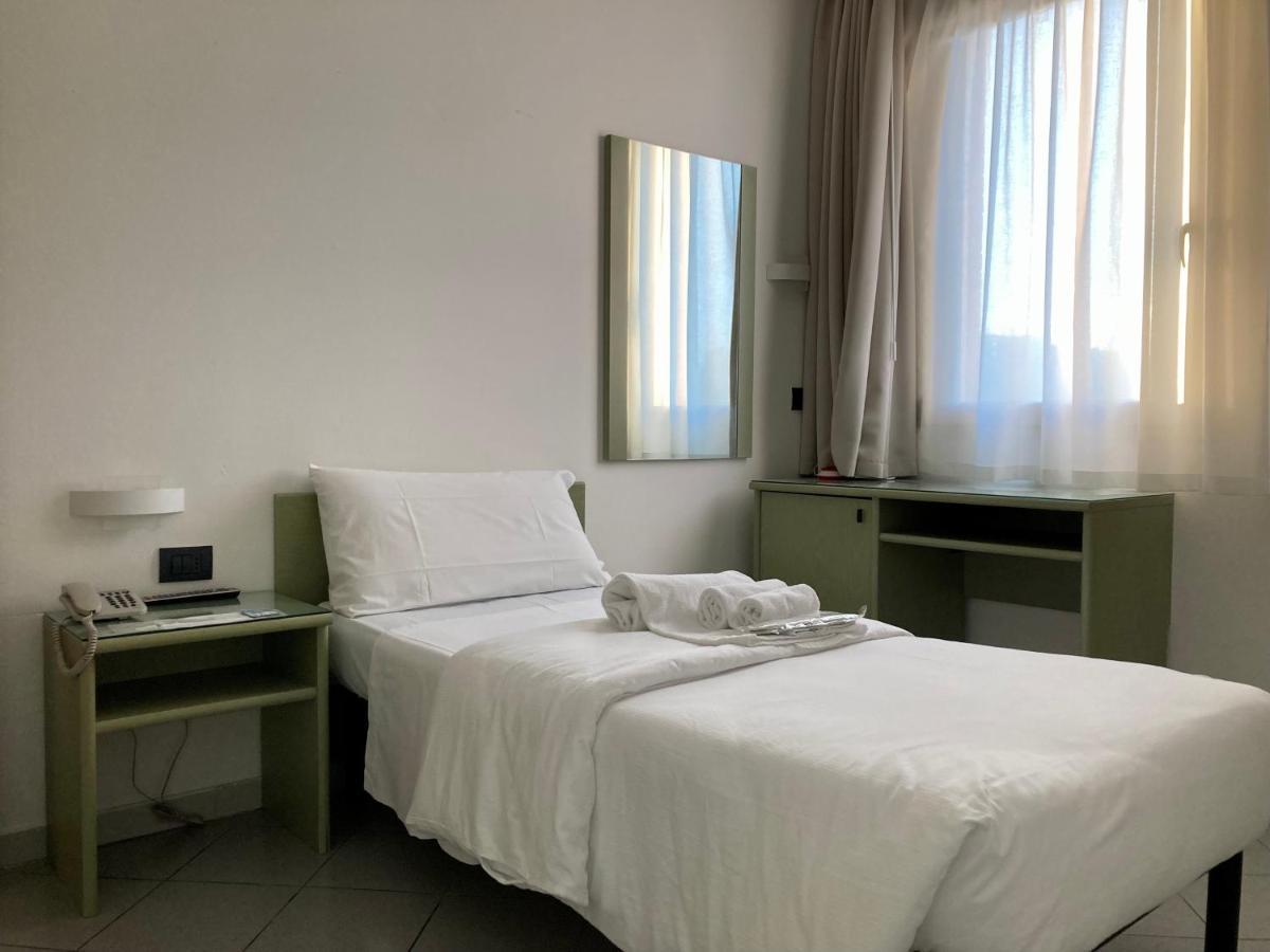 Hotel Primo Campi Bisenzio Exterior photo